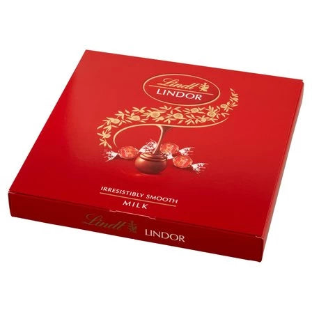 LINDT Lindor Praliny z czekolady mlecznej z nadzieniem 150 g